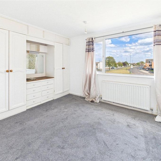 3 bedroom property to rent - Photo 1