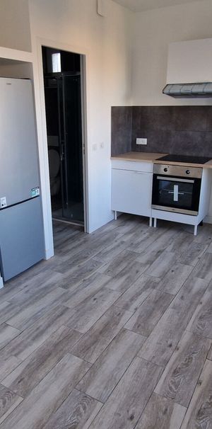 Saint victoret dans un petit immeuble un appartement de type 2 meublé, - Photo 1