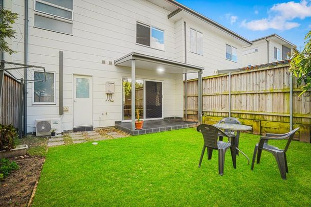Modern 3-Bedroom Townhouse in Prime Glenfield Location - Photo 1