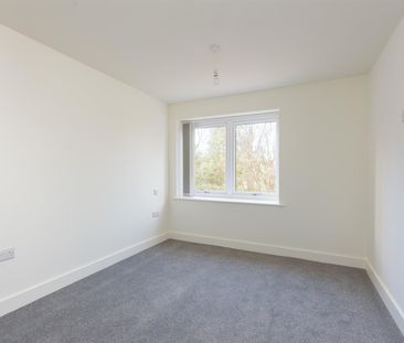 Rent Chesterfield Road, Woodseats, S8 £950pcm - Photo 2