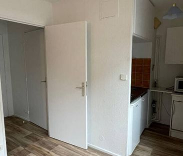 METZ GARE -STUDIO RENOVE - 22 M2 - APPARTEMENT CONVENTIONNE APL - Photo 2