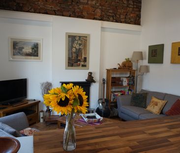 2 Bed Flat, Cliftonwood, BS8 - Photo 1