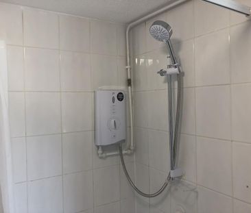House share to rent - Photo 4