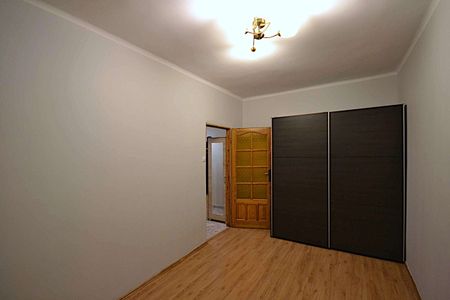 Dwupokojowe na wynajem śląskie, pokoje nieumeblowane, 1 piętro, Częstochowa, Śródmieście, K. Szymanowskiego - Zdjęcie 3