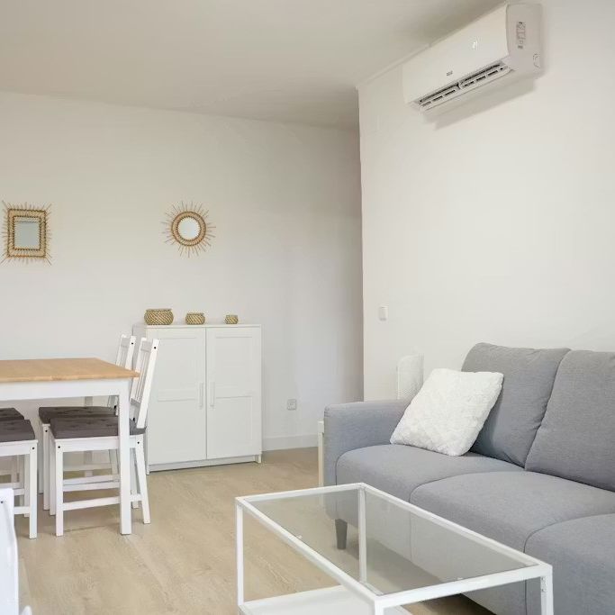 Calle Rosa, Getafe, Community of Madrid 28903 - Photo 1