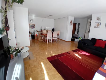 Geräumige 4.5-Zimmer-Wohnung in begehrter Lage! - Foto 3