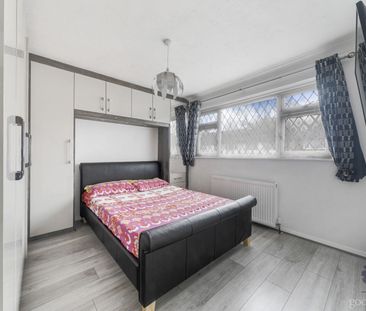 Ashleigh Gardens, Sutton, SM1 - Photo 3