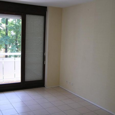 Location Appartement 3 pièces 68m² LA MOTTE SERVOLEX 73290 - Photo 3