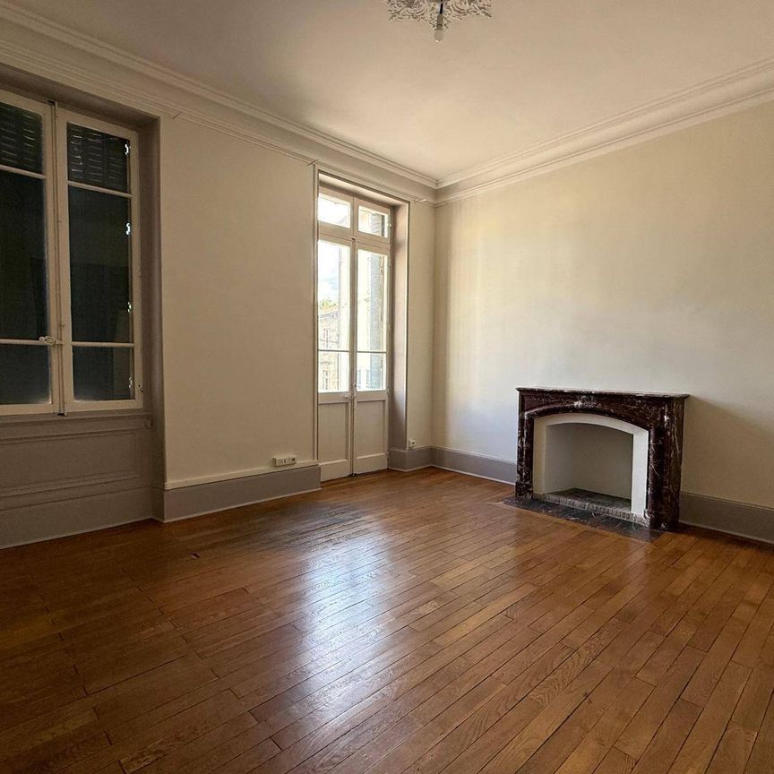 Location appartement 4 pièces 137.14 m² à Romans-sur-Isère (26100) 4 - Photo 1