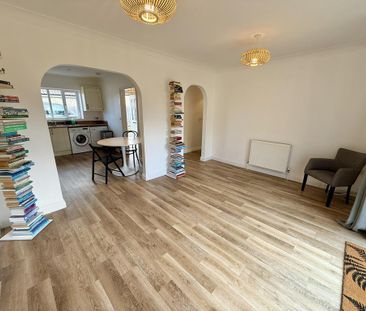 2 bedroom detached bungalow to rent - Photo 1