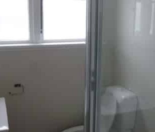 Tidy Two Bedroom Home - Photo 4