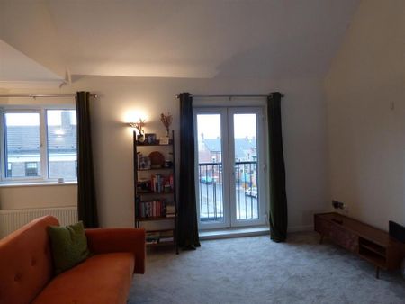 2 bedroom apartment to rent - Photo 4