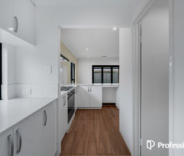 Spacious & Modern 3x2 - Photo 3