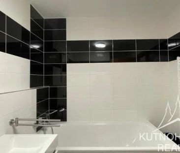 Pronájem bytu s balkonem, 1+kk, 33 m - Photo 1