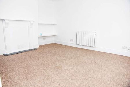 Carclew Street, Truro, TR1 - Photo 2