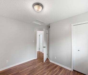 For Lease - 53 Lyndale Crescent, Clarington, Ontario - Photo 5