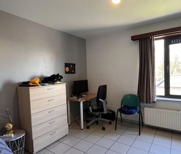 Appartement te huur in Erembodegem voor € 835 met 2 slaapkamers - Foto 4