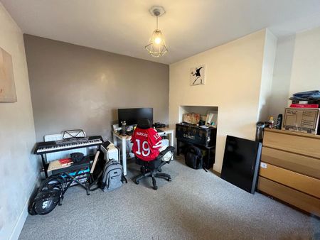 2 bedroom flat to rent - Photo 5