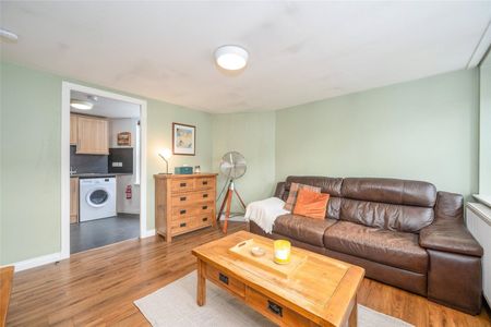 2 Bed Maisonette, Calsayseat Road, AB25 - Photo 3