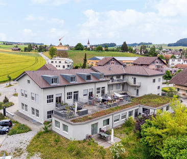 EINZIGARTIGE 3.5 ZIMMERWOHNUNG UMGEBEN VON GRÜN - Photo 4