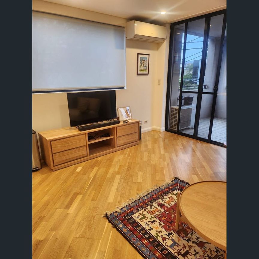 Fully Furnished Boutique Apartment with Exceptional Space & Lifestyle Appeal - Photo 1