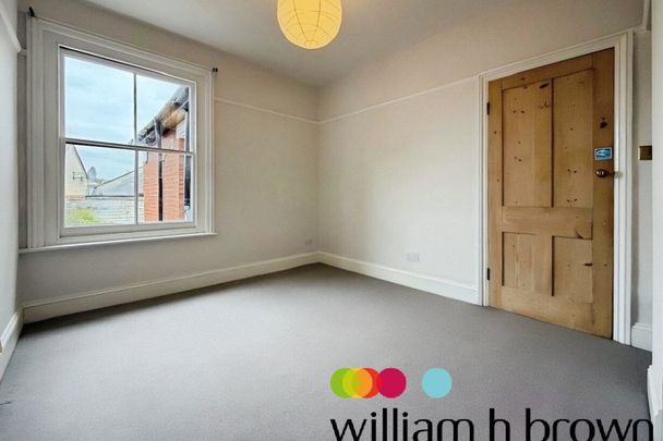 Beaconsfield Avenue - Photo 1