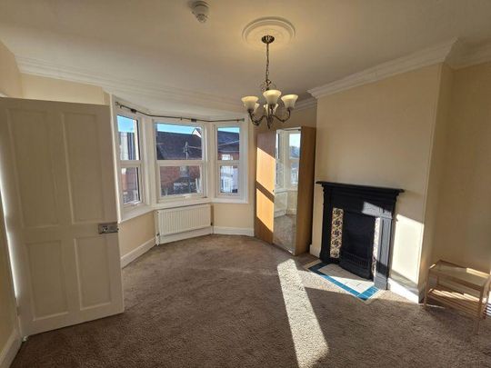 4 bedroom terraced house to rent - Photo 1