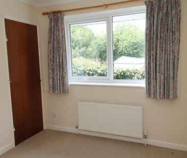 4 bedroom detached house to rent - Photo 5