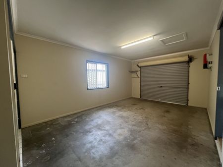 LOVELY HOME IN A QUIET FAMILY FRIENDLY AREA - Photo 5