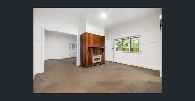 Charming home with Work-From-Home Convenience - Photo 1