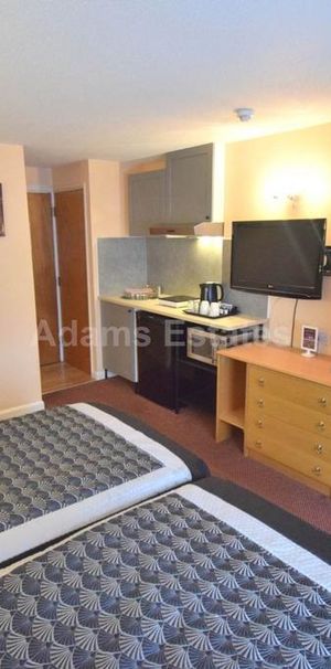 Studio to rent - Photo 1