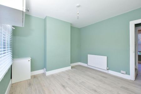 2 bedroom house to rent - Photo 3
