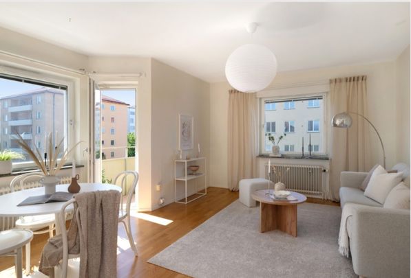 Gullmarsvägen, Årsta - Photo 1