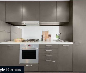 Modern Living in the Heart of South Yarra - Photo 4