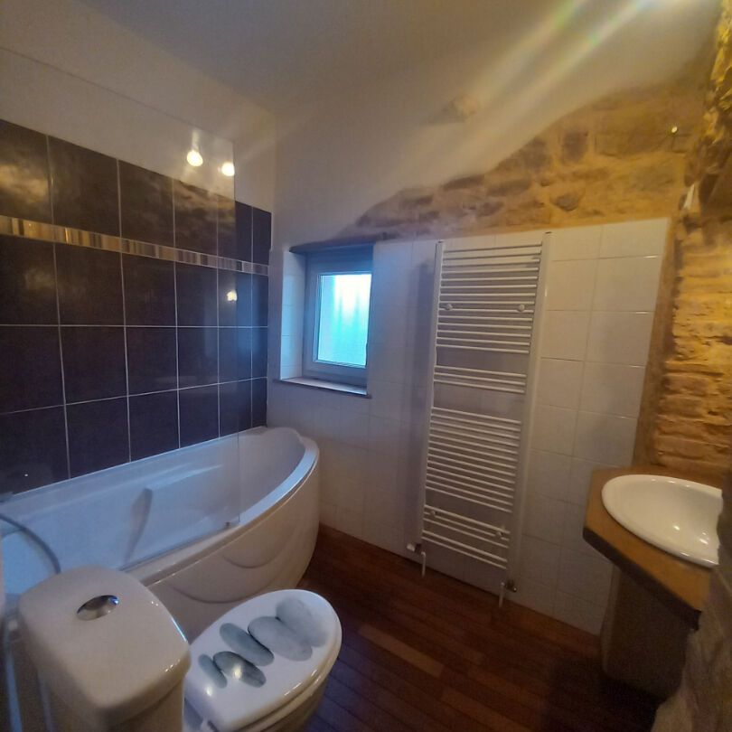 BELLE MAISON - 105 M² - PARAY LE MONIAL - Photo 1