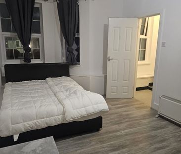 Studio Flat, Palmer's Green, N13 - Photo 5