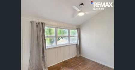 Spacious 2-Bedroom Home with Entertainers Deck! - Photo 5