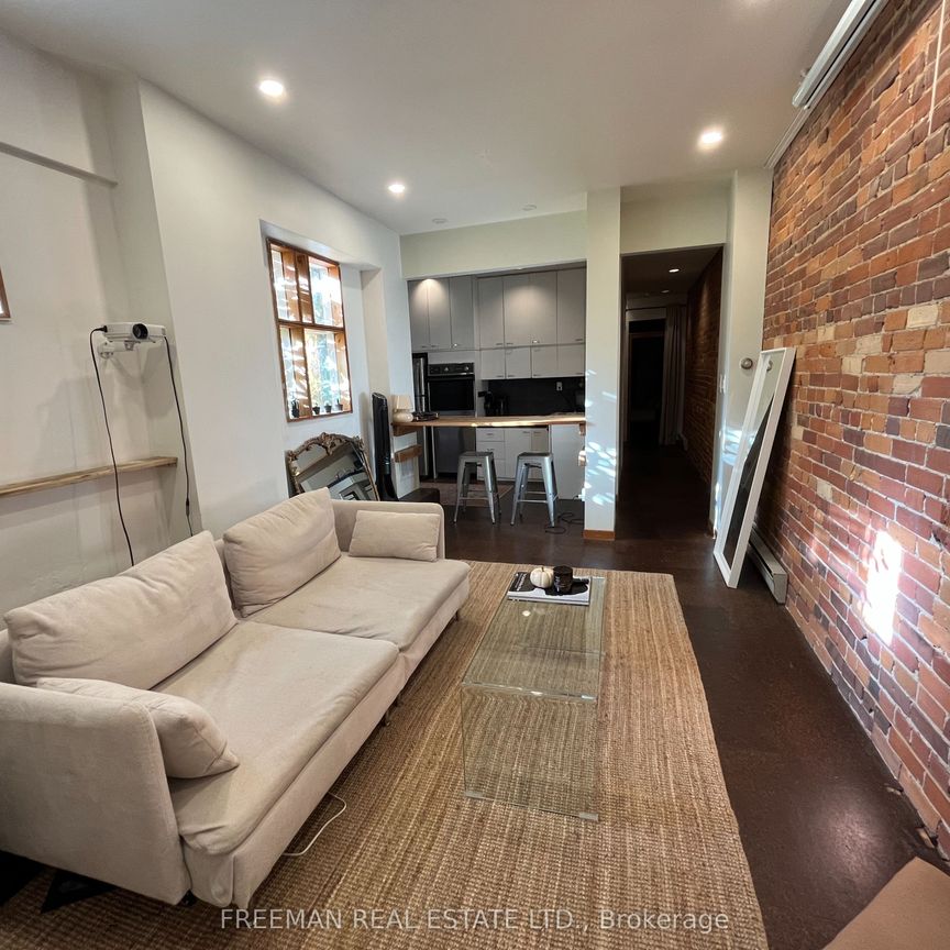 21 Wells Street #Main Flr Apt - Photo 1