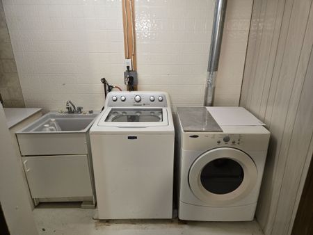 For Lease - 5465 King Road Unit# BSMT, King, Ontario - Photo 4