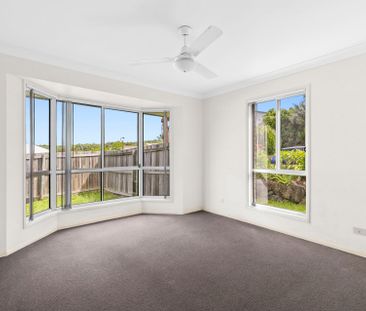 Modern Family Living at 41 Sundew Crescent, Upper Coomera! - Photo 4