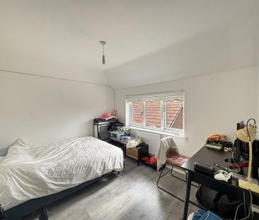 4 bedroom detached house to rent - Photo 6