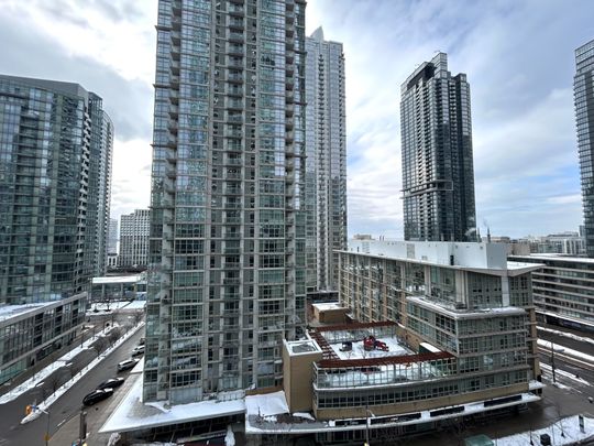 For Lease - 1 CONCORD CITYPLACE Way Unit# 1015, Toronto, Ontario - Photo 1