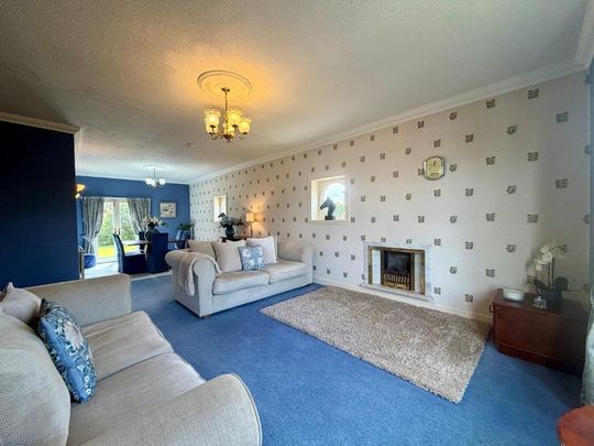 2 bedroom detached bungalow to rent - Photo 1