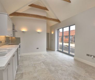 Melton Constable - Photo 2