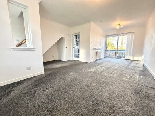 Strathview Park, Netherlee, G44 3EN - Photo 1