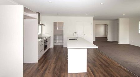 Quality Living in Ravenswood - Photo 3