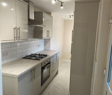 2 Bed Terraced House, Emerson Street, M5 - Photo 5