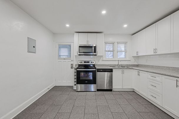 For Lease - 366 Mary Street Unit# 4, Oshawa, Ontario - Photo 1