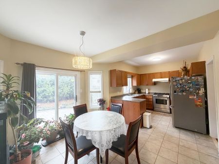 For Lease - 134 Raymond Crescent, Barrie, Ontario - Photo 4