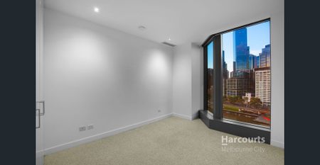 Prestige & Position: Unrivalled City-Edge Lifestyle - Photo 3